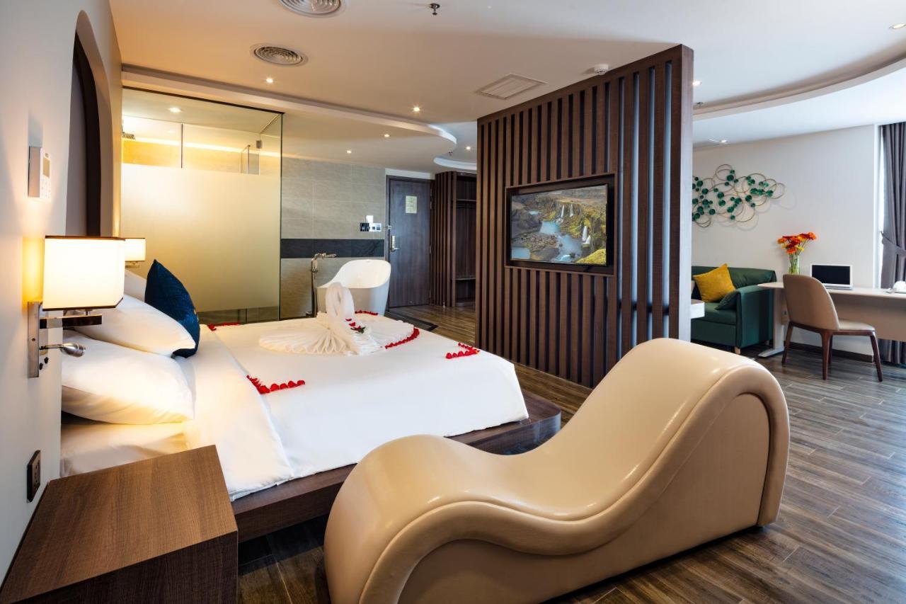 Amber Hotel Managed By Ht Nha Trang Exterior foto