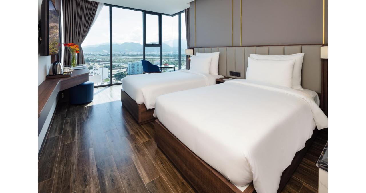 Amber Hotel Managed By Ht Nha Trang Exterior foto