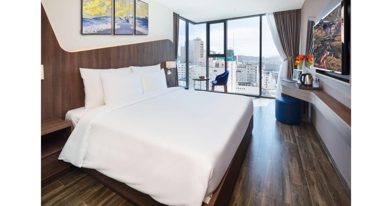 Amber Hotel Managed By Ht Nha Trang Exterior foto